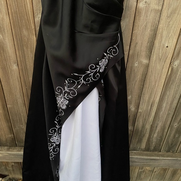 Formal Halter Gown - Picture 6 of 12